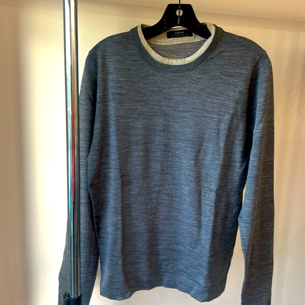 Men’s sweater